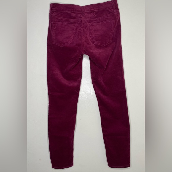 23. Gap Corduroy Style 90s Slim fit Pants - Picture 6 of 10